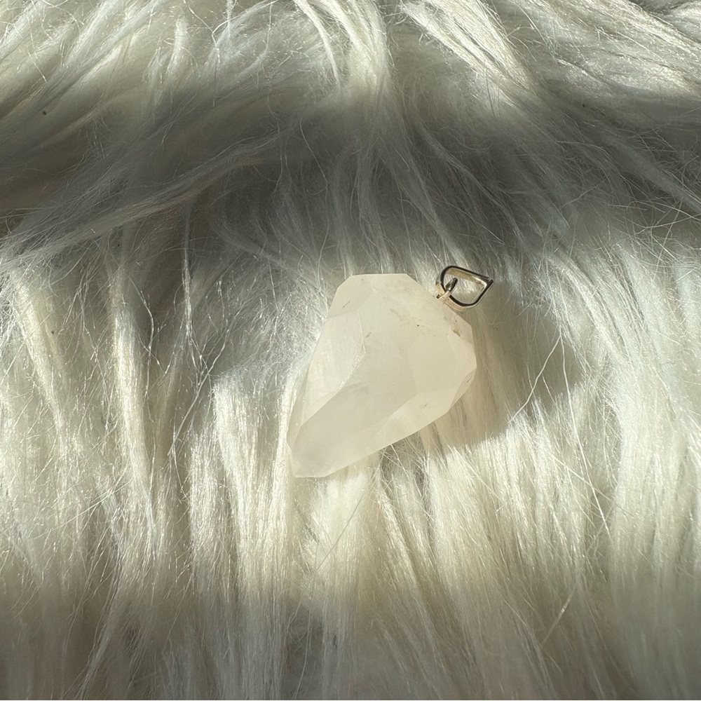 ✨ Quartz Flame Pendant ✨